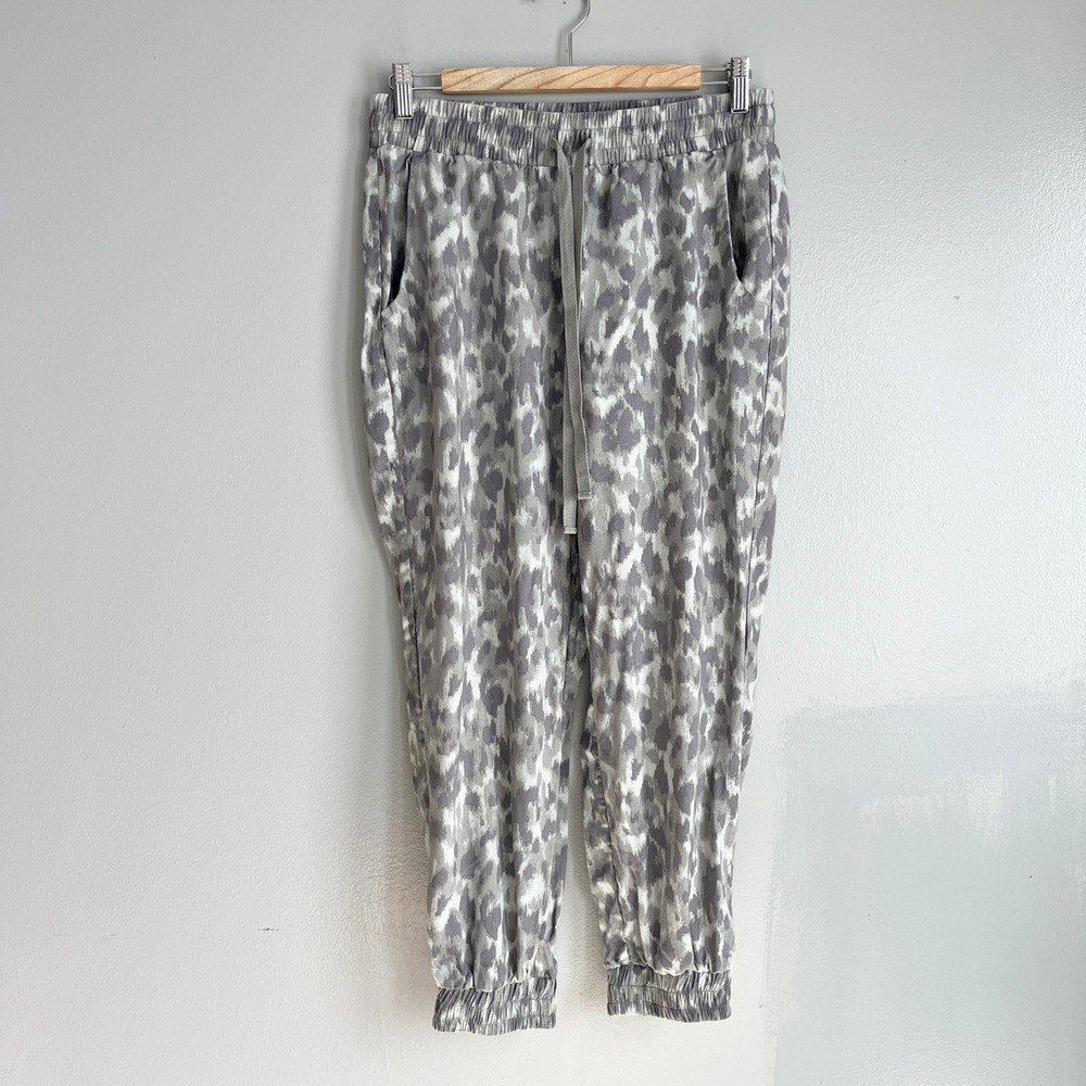 Cloth & Stone Gray Leopard Print Tencel Jogger Pants Mid Rise Crop Small